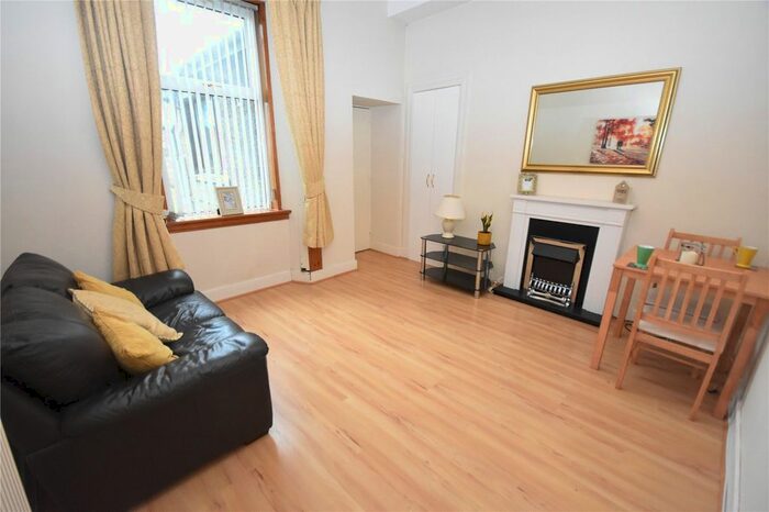 1 Bedroom Flat To Rent In Wallfield Crescent, Rosemount, Aberdeen AB25