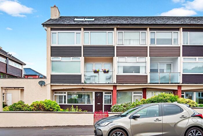 2 Bedroom Flat For Sale In Broom Court, Largs, KA30