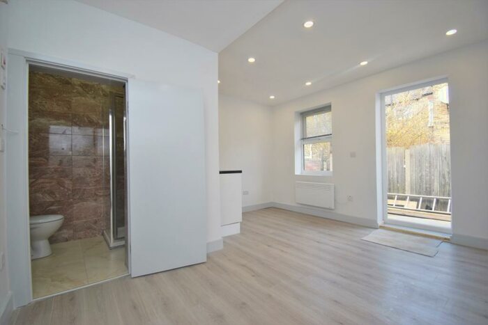 Studio To Rent In George Lane London, SE13