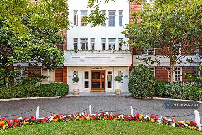 Studio To Rent In Langford Court, London, NW8