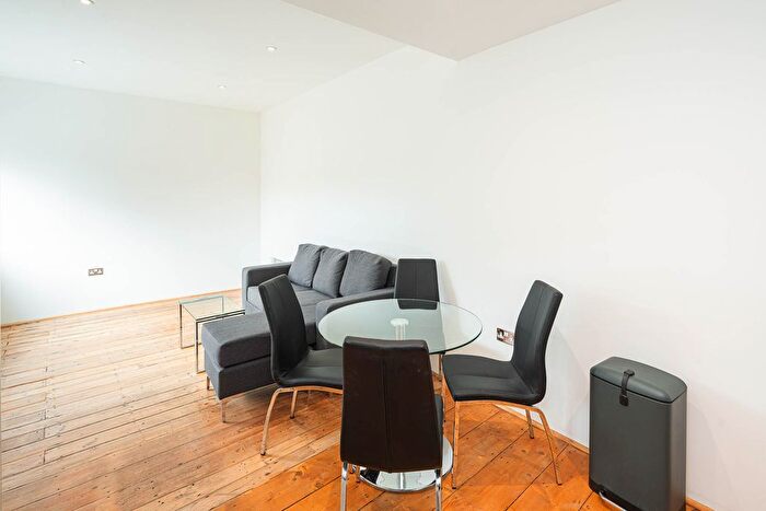 1 Bedroom Flat To Rent In Underwood Street, London, N1