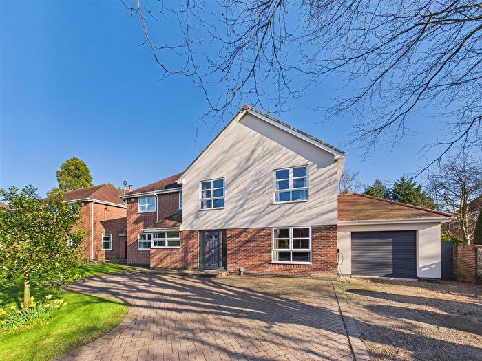 6 Bedroom Detached House For Sale In Copper Beech Close, Swanland, HU14