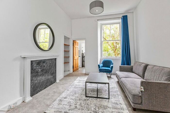 3 Bedroom Flat To Rent In Argyle Park Terrace, Marchmont, Edinburgh, EH9