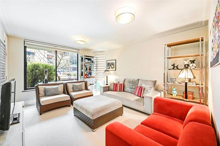 1 Bedroom Flat To Rent In Kensington West, Blythe Road, W14