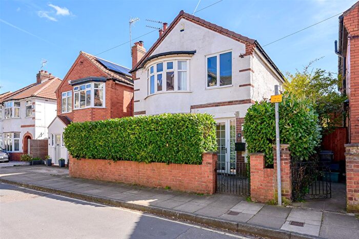 3 Bedroom Detached House For Sale In Avenue Terrace, York, YO30