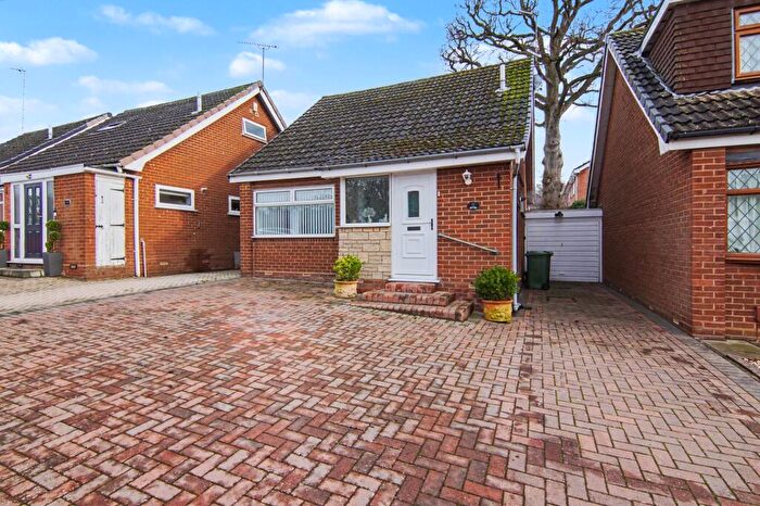 3 Bedroom Detached Bungalow For Sale In Glovers Close, Meriden, CV7
