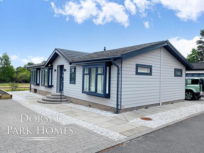 2 Bedroom Park Home For Sale In Lone Pine Park, Lone Pine Drive, Ferndown, Dorset, BH22
