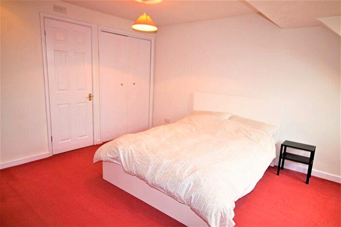 5 Bedroom Detached House To Rent In Warblington Road, Emsworth., PO10