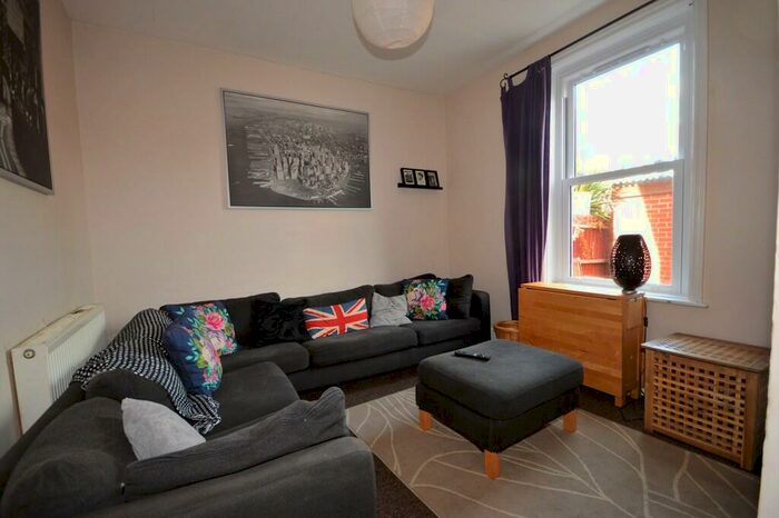 8 Bedroom Detached House To Rent In Alma Road, Winton, Bournemouth, BH9