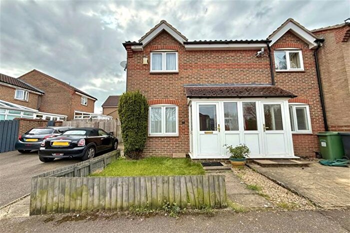 2 Bedroom End Terrace House For Sale In Farthing Close, Braintree, CM7