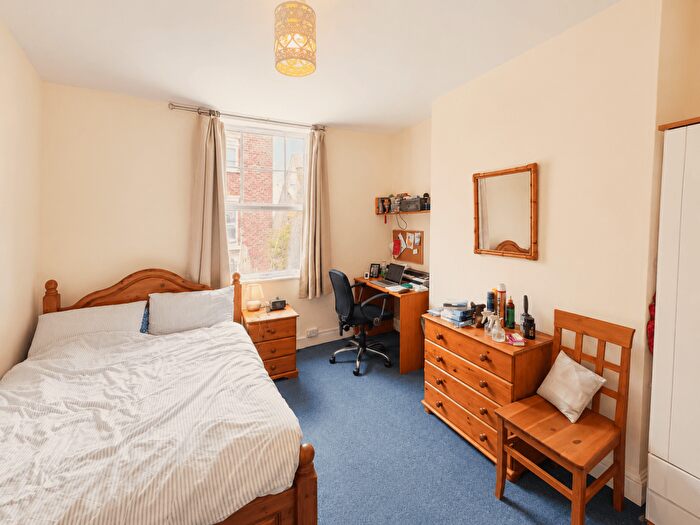 3 Bedroom End Of Terrace House To Rent In Mettham Street, Nottingham, NG7