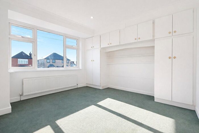 2 Bedroom Terraced House To Rent In Boscombe Road, North Cheam, Sutton, KT4