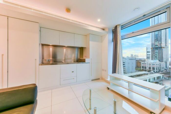 Studio To Rent In East Tower, Pan Peninsula, Canary Wharf, E14