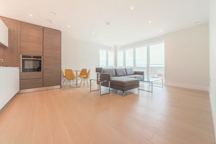 2 Bedroom Flat To Rent In Hopgood Tower, Pegler Square, Kidbrooke, London, SE3