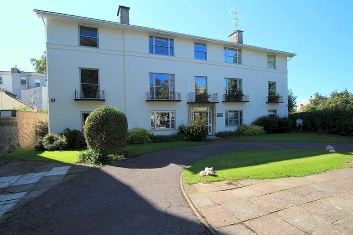 2 Bedroom Flat To Rent In Old Lodge Court, Wellington Square, Cheltenham, GL50