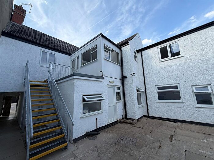 2 Bedroom Flat To Rent In High Street, Sutton On Sea, LN12