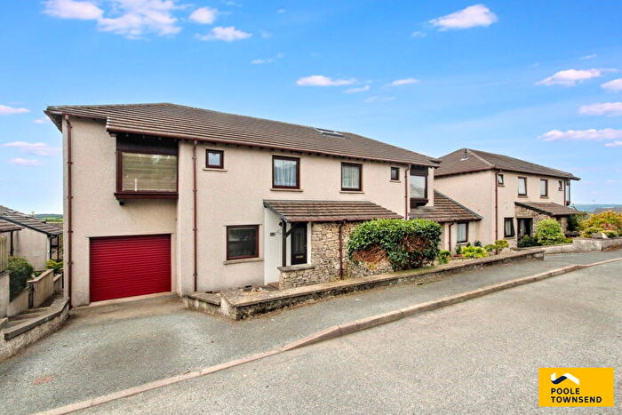 3 Bedroom Semi-Detached House For Sale In St Anthonys Close, Milnthorpe, LA7