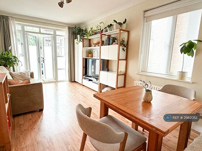 2 Bedroom Flat To Rent In Old Ford Road, London, E3