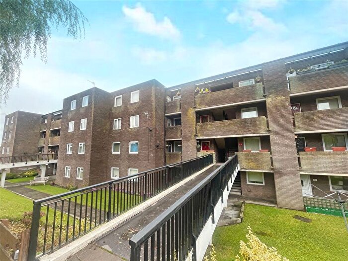 2 Bedroom Flat For Sale In Nowell Court, Middleton, Manchester, M24