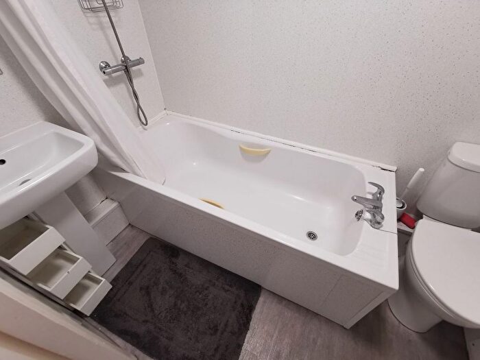 2 Bedroom Flat To Rent In A Cross Morpeth Street, Newcastle Upon Tyne, NE2