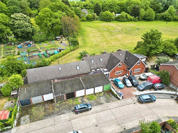 8 Bedroom Bungalow For Sale In Maycroft Gardens, Grays, Essex, RM17