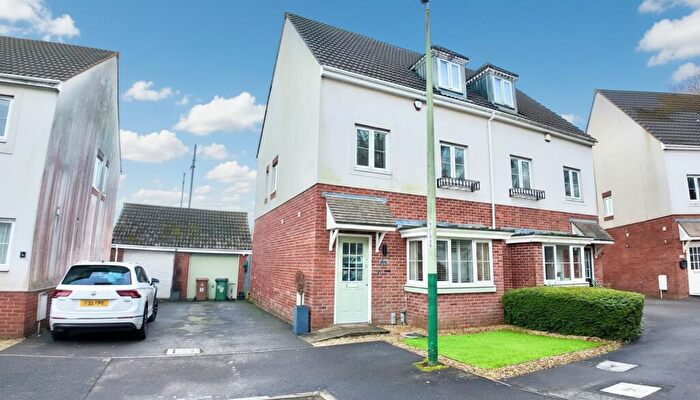 4 Bedroom Semi Detached House For Sale In The Railway Junction, Ystrad Mynach, CF82