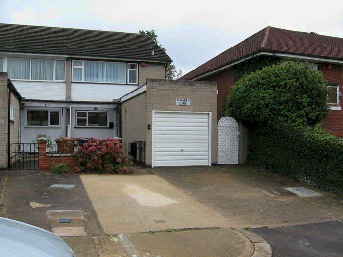 3 Bedroom Semi-Detached House To Rent In Marsh Lane, Stanmore, HA7