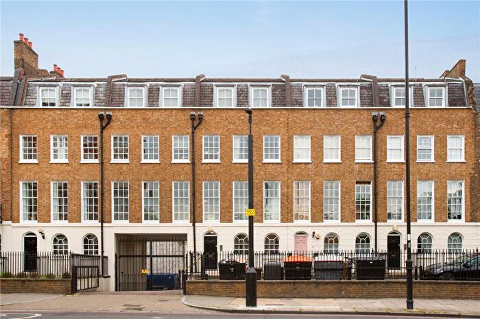 2 Bedroom Apartment For Sale In Kingsland Road, London, E8