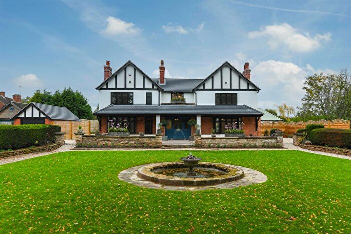 4 Bedroom Detached House For Sale In Nottingham Road, Oxton, Southwell, NG25