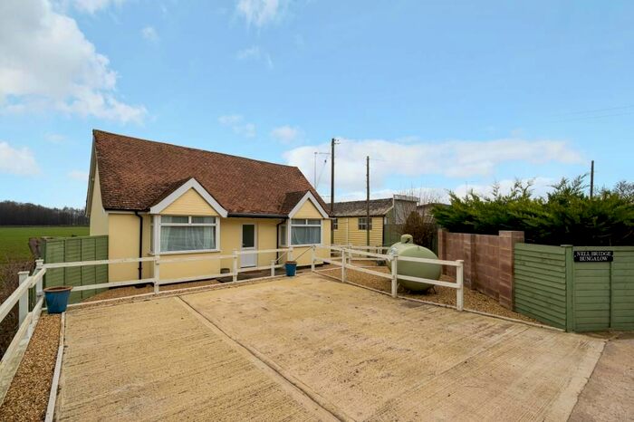 2 Bedroom Detached Bungalow For Sale In Aynho, South Northamptonshire, OX17
