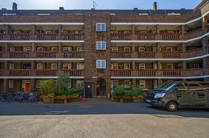 1 Bedroom Flat To Rent In Pritchards Road, E2