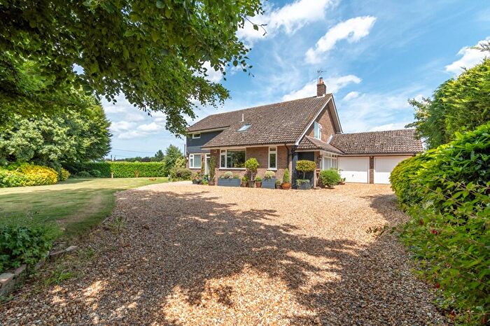 4 Bedroom Detached House For Sale In Lynn Road, Great Bircham, PE31
