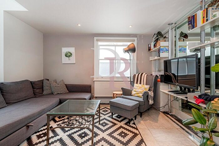 1 Bedroom House To Rent In Charlton Place, Angel, N1