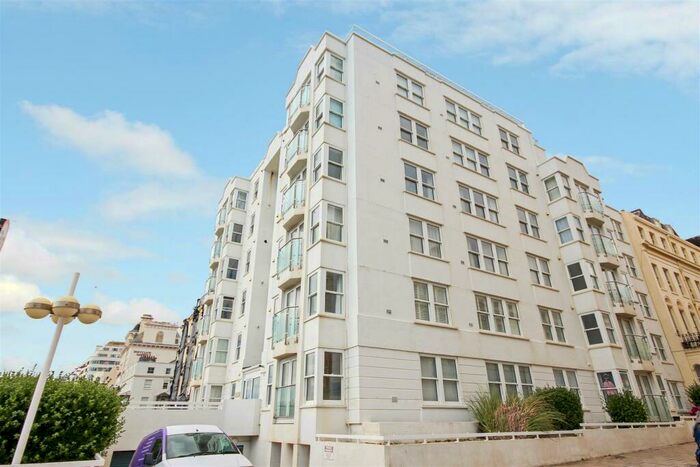 2 Bedroom Flat To Rent In Kings Road, Brighton, BN1