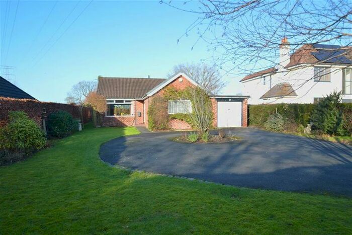 2 Bedroom Detached Bungalow To Rent In Bexton Road, Knutsford, WA16