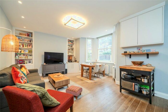 2 Bedroom Maisonette To Rent In Hammersmith Grove, London, W6