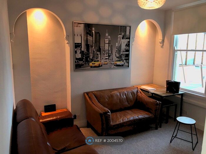 5 Bedroom Terraced House To Rent In Cynthia Road, Bath, BA2