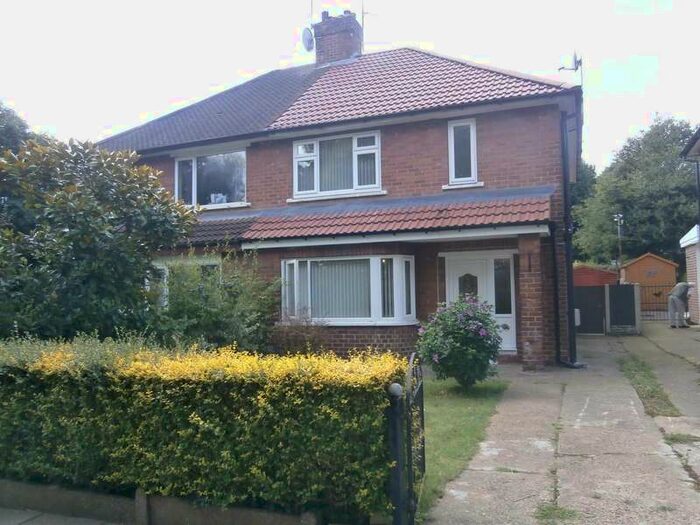 3 Bedroom Semi-Detached House To Rent In Ansten Crescent, Doncaster, South Yorkshire, DN4