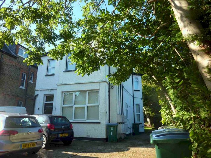 2 Bedroom Flat To Rent In Kingsfield Road, Watford, WD19