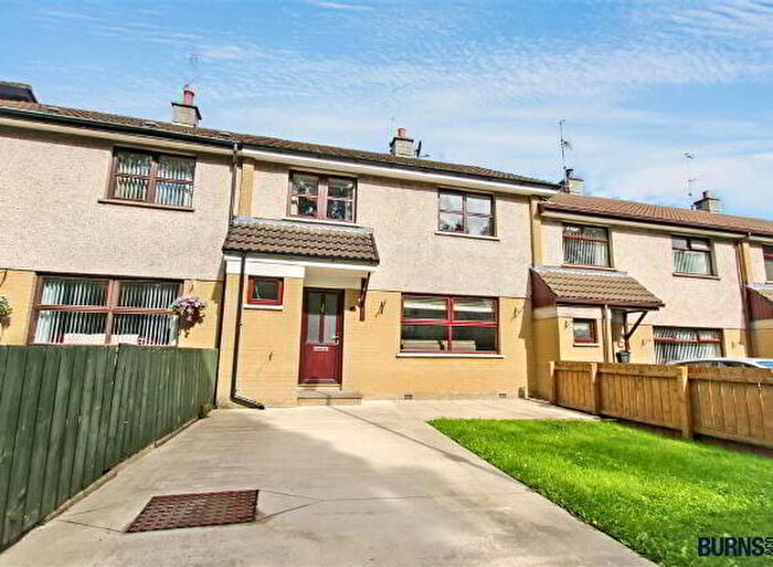 4 Bedroom Mid Terraced House For Sale In Largantogher Park, Maghera, BT46