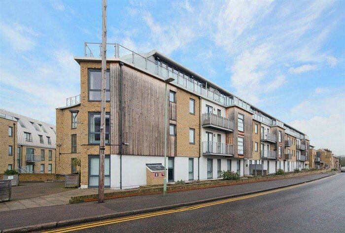 1 Bedroom Apartment To Rent In Elder Court, Mead Lane, SG13