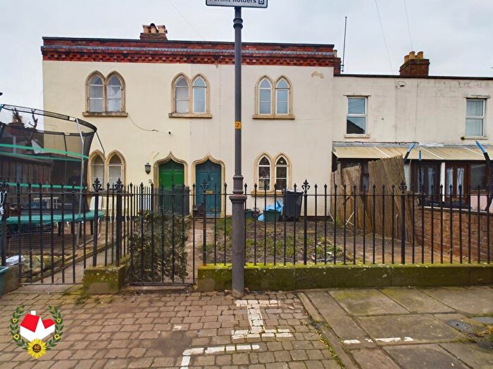 3 Bedroom Terraced House For Sale In Barton Street, Gloucester, GL1