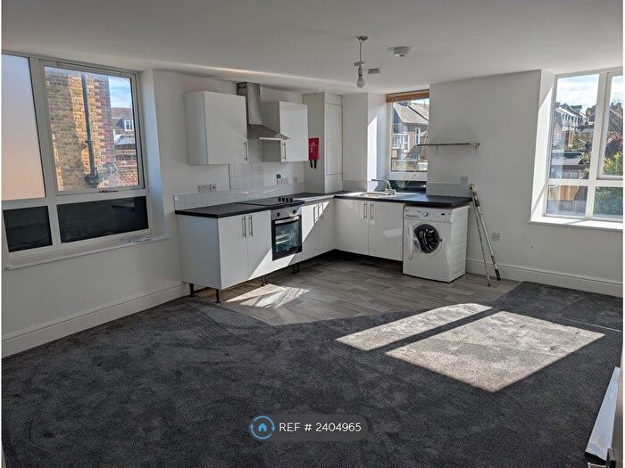 2 Bedroom Flat To Rent In Honiton House, Cliftonville, Margate, CT9