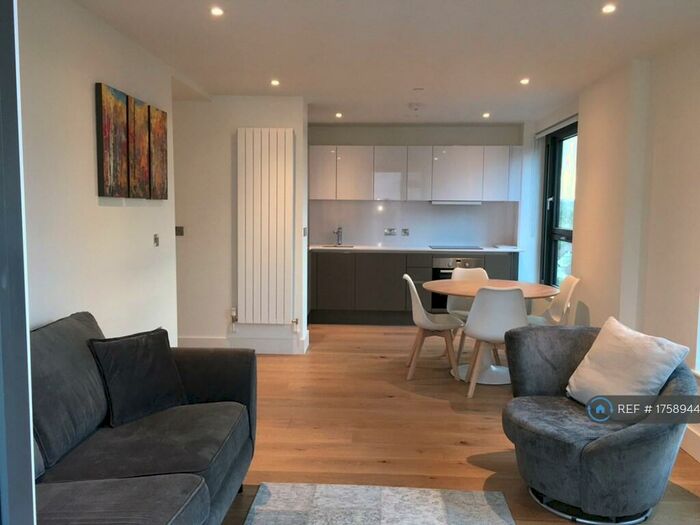 2 Bedroom Flat To Rent In Cambium House, Wembley, HA9