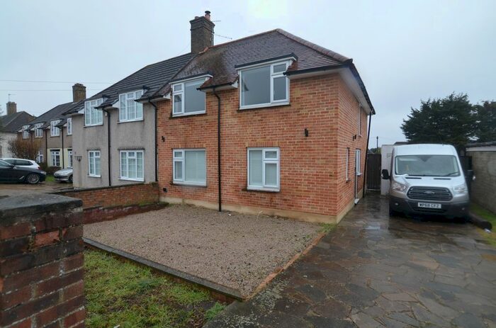 3 Bedroom Semi-Detached House To Rent In Heath Way, Erith, DA8