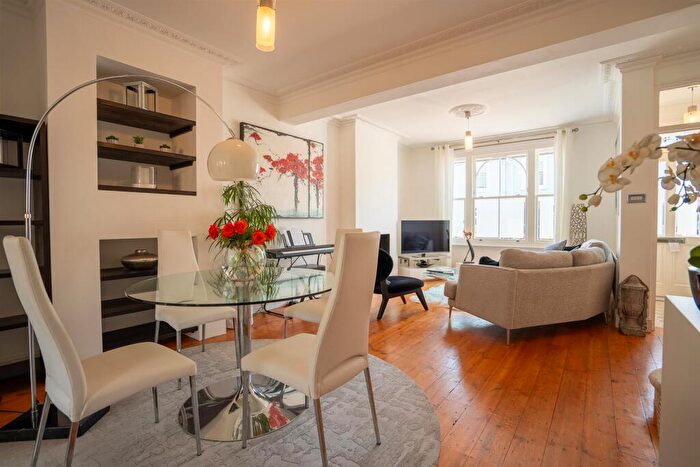 3 Bedroom Terraced House For Sale In Cleaveland Road, Surbiton, KT6