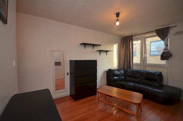 1 Bedroom Flat To Rent In Hodister Close, Camberwell, London, SE5