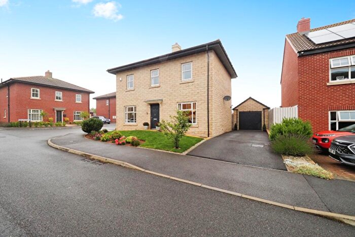 4 Bedroom Detached House For Sale In Fountayne Close, Nottingham, NG15