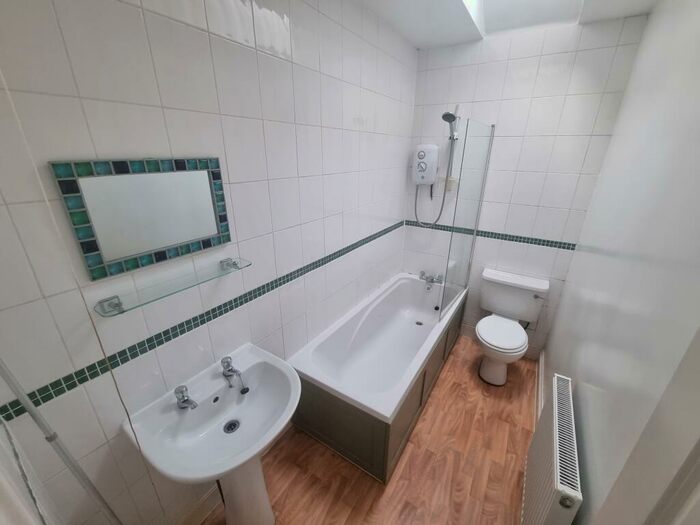 2 Bedroom House To Rent In New Street, Rothwell, Kettering, NN14