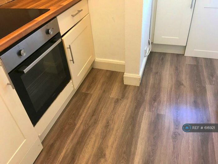 2 Bedroom Flat To Rent In Stevenston Road, Kilwinning, KA13